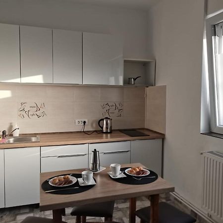 Carla'S Place Ap1 Oradea Exteriér fotografie