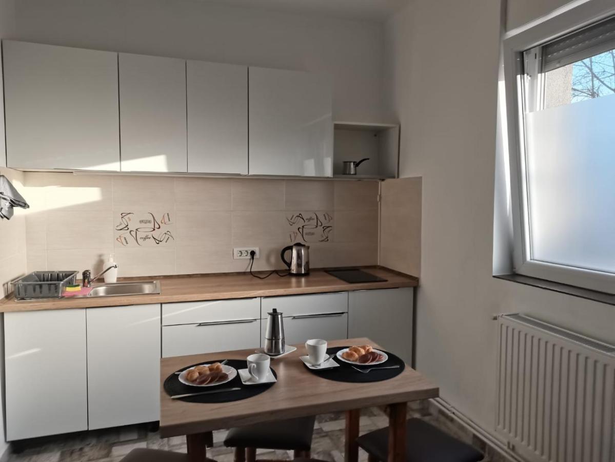 Carla'S Place Ap1 Oradea Exteriér fotografie